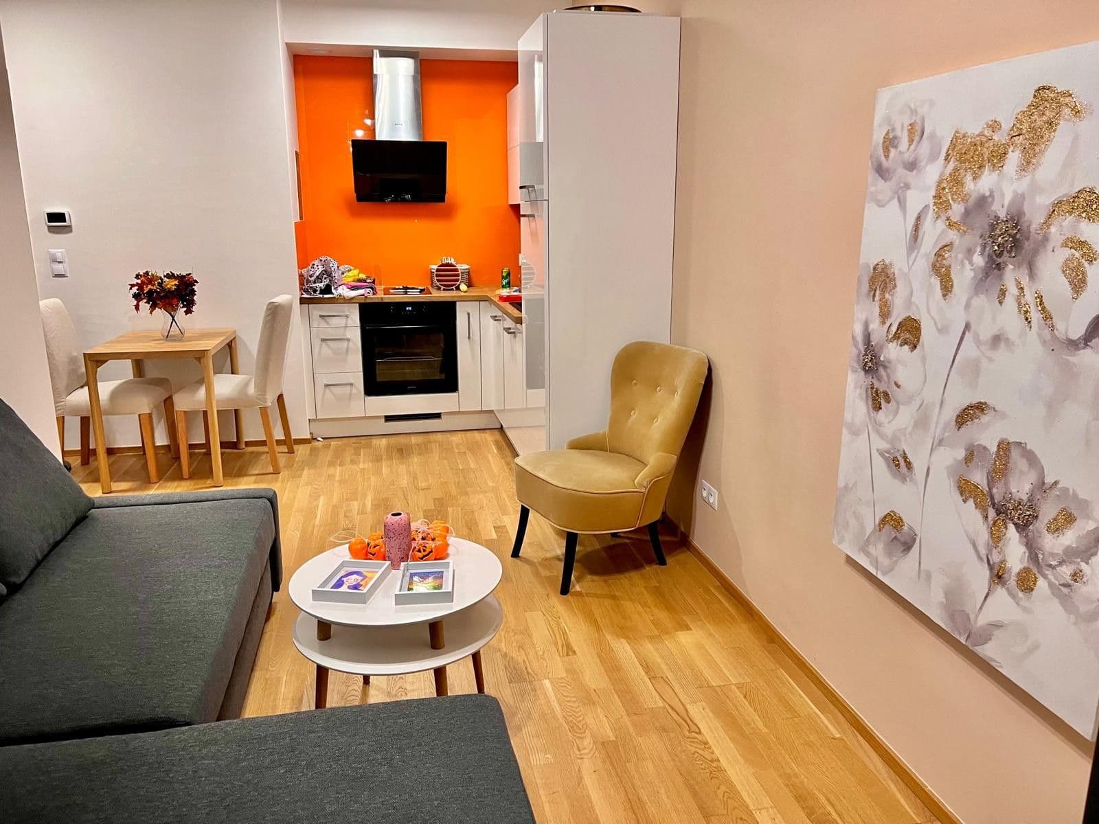 Prenájom bytu 2-izbový 50 m², Argentinská, Praha, Praha Prenájom bytu 2-izbový 50 m², Argentinská, Praha, Praha