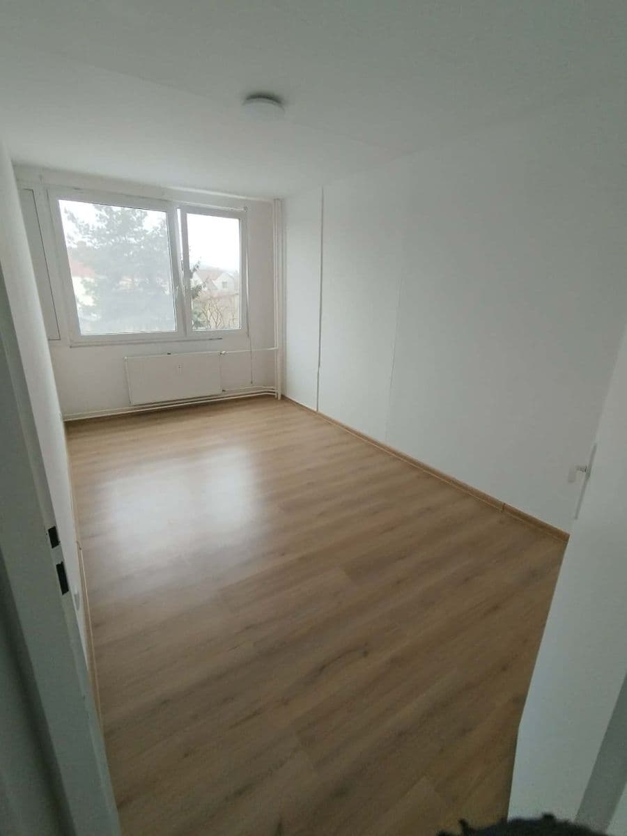 Prenájom bytu 2-izbový 40 m², Krakovská, Kralupy nad Vltavou, Středočeský kraj Prenájom bytu 2-izbový 40 m², Krakovská, Kralupy nad Vltavou, Středočeský kraj