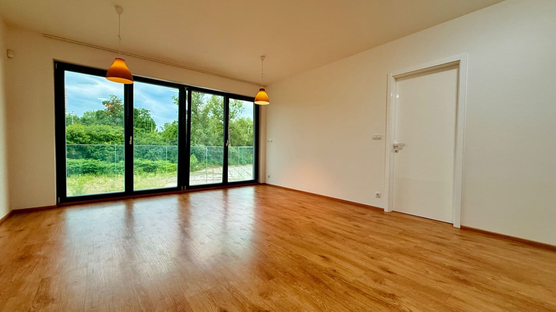 Predaj bytu 3-izbový 84 m², Vojenova, Praha, Praha Predaj bytu 3-izbový 84 m², Vojenova, Praha, Praha