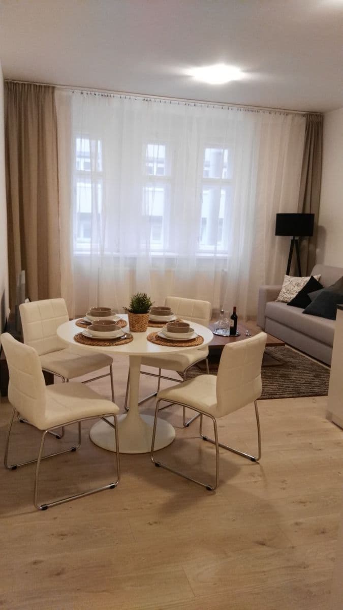 Prenájom bytu 2-izbový 55 m², Merhautova, Brno, Jihomoravský kraj Prenájom bytu 2-izbový 55 m², Merhautova, Brno, Jihomoravský kraj