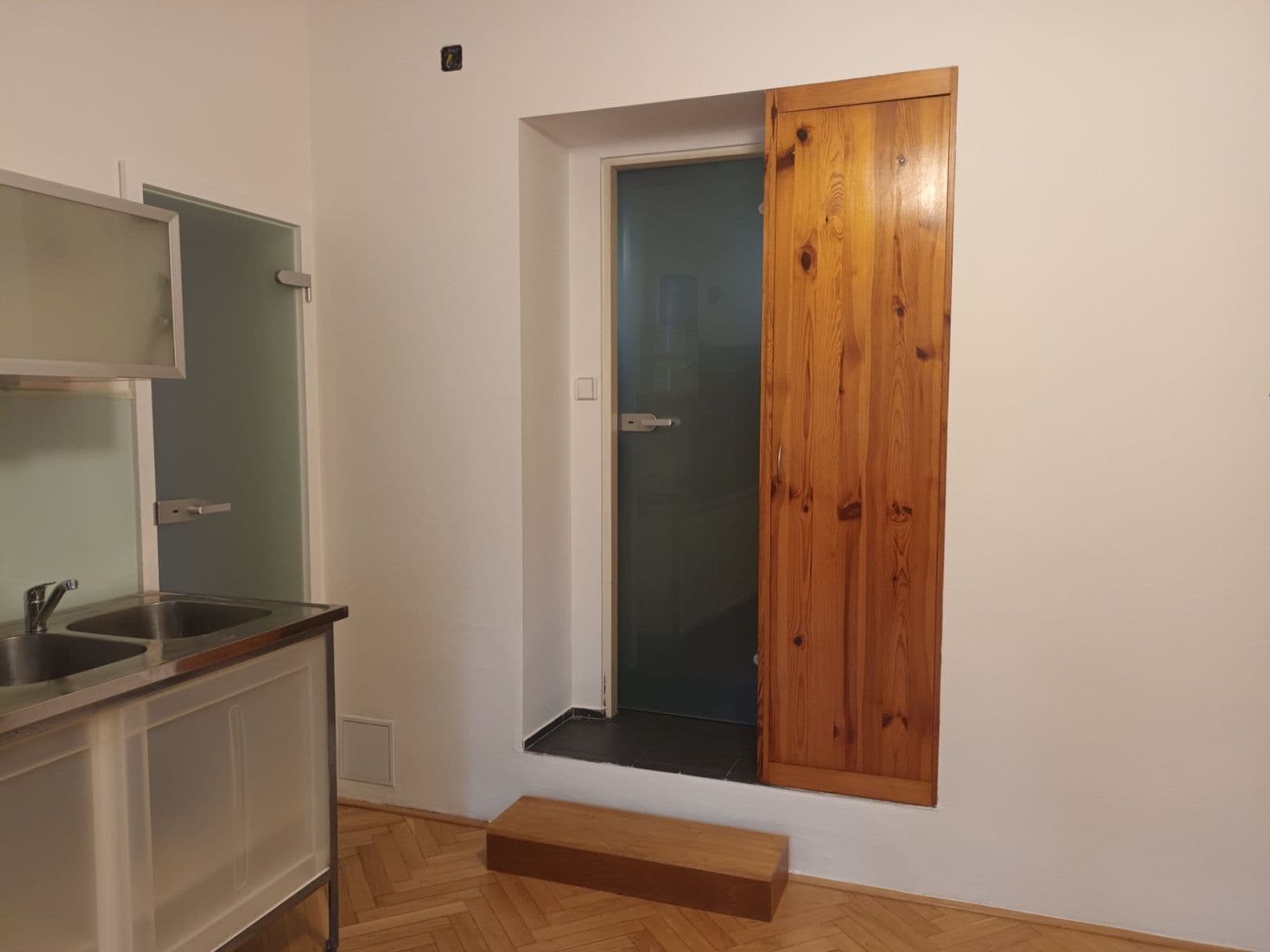 Prenájom bytu 3-izbový 72 m², Veslařská, Brno, Jihomoravský kraj Prenájom bytu 3-izbový 72 m², Veslařská, Brno, Jihomoravský kraj