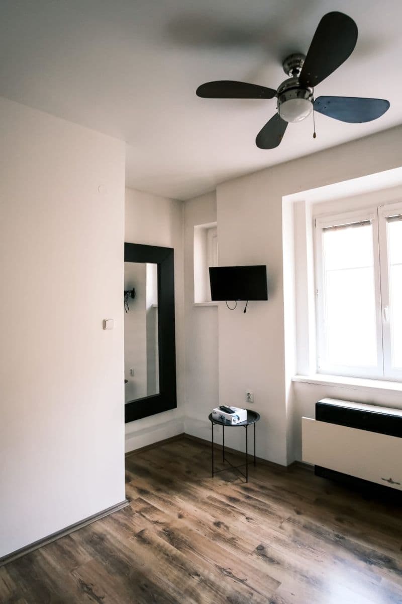 Prenájom bytu 2-izbový 43 m², Na Rokytce, Praha, Praha Prenájom bytu 2-izbový 43 m², Na Rokytce, Praha, Praha