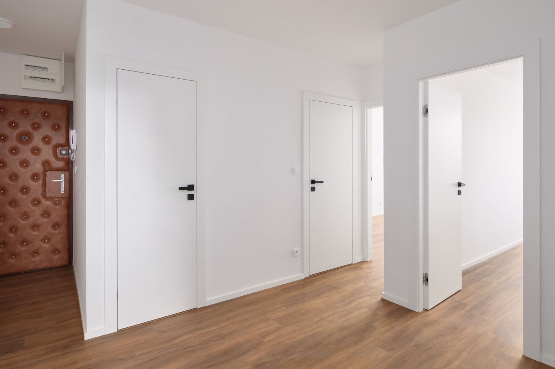 Predaj bytu 3-izbový 70 m², Poljanovova, Praha, Praha Predaj bytu 3-izbový 70 m², Poljanovova, Praha, Praha