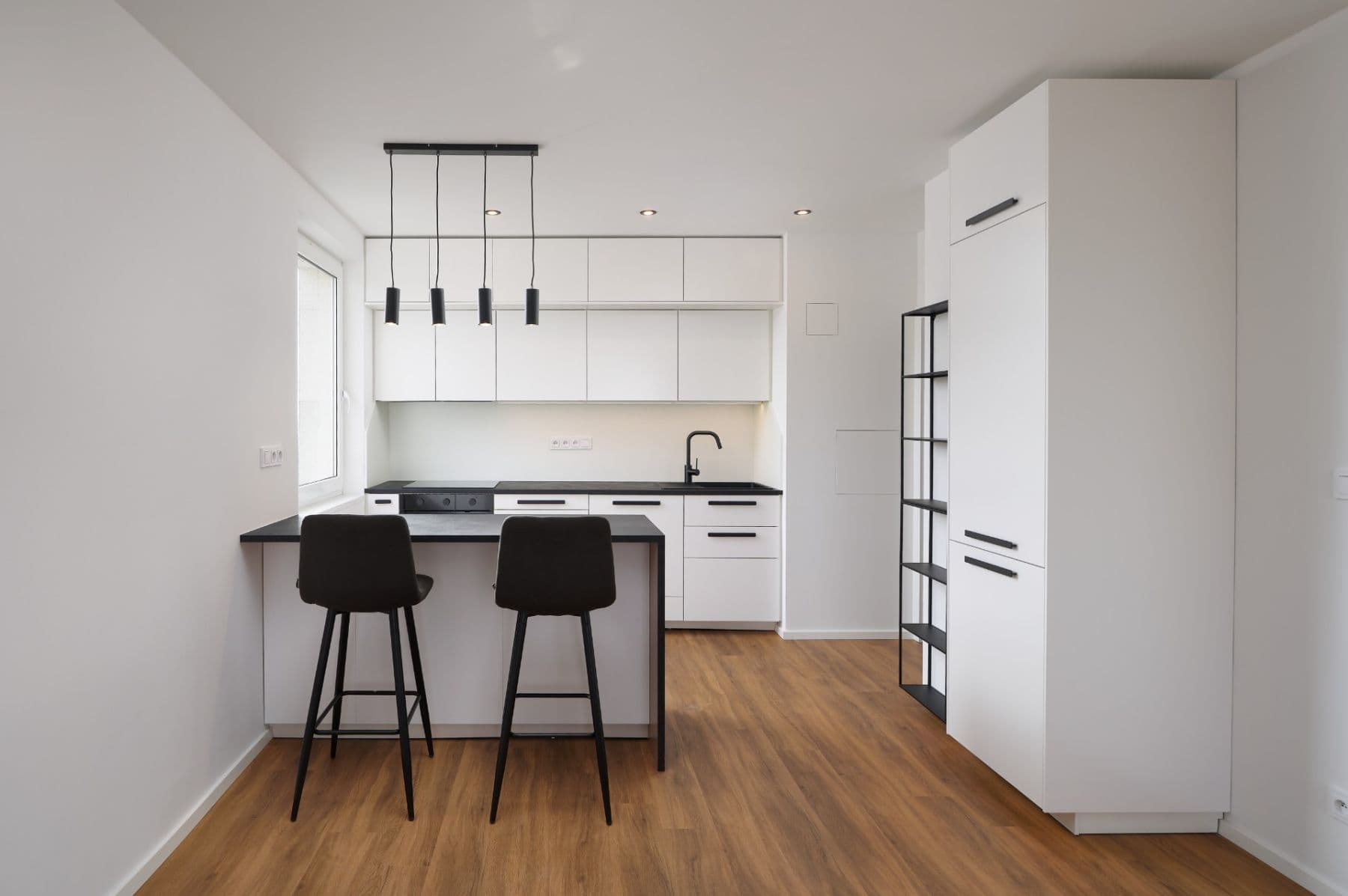 Predaj bytu 3-izbový 70 m², Poljanovova, Praha, Praha Predaj bytu 3-izbový 70 m², Poljanovova, Praha, Praha