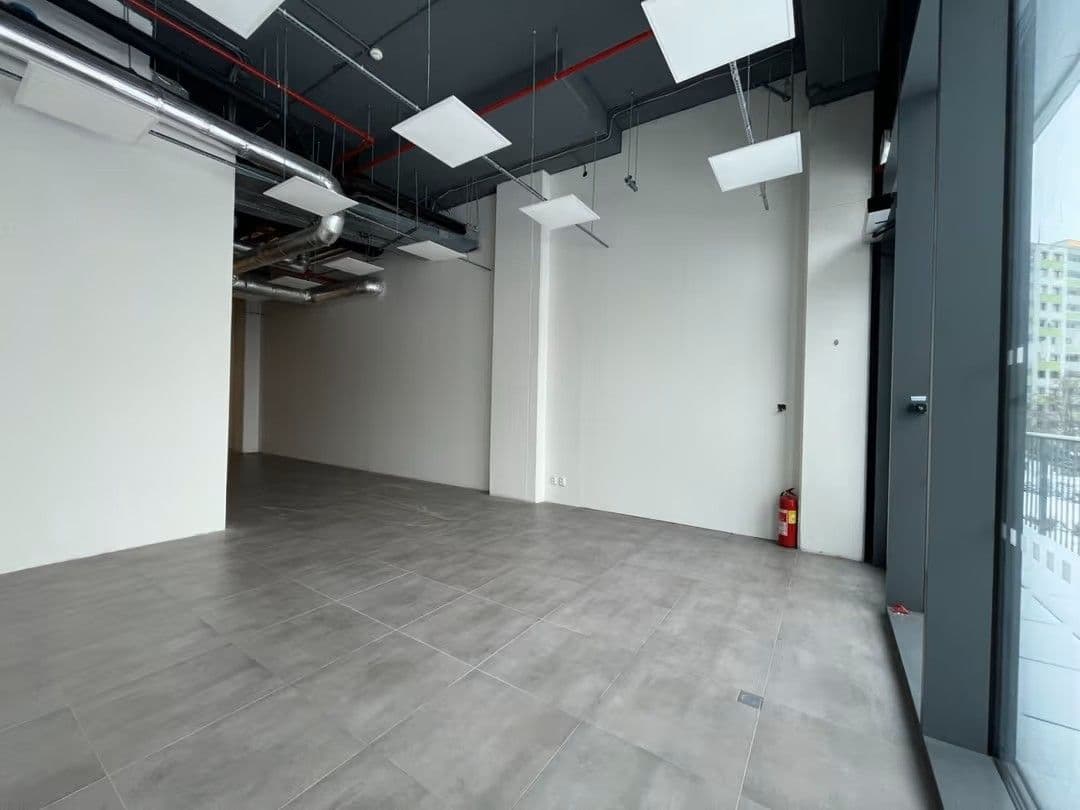 Prenájom nebytového priestoru 83 m², Mukařovského, Praha, Praha Prenájom nebytového priestoru 83 m², Mukařovského, Praha, Praha