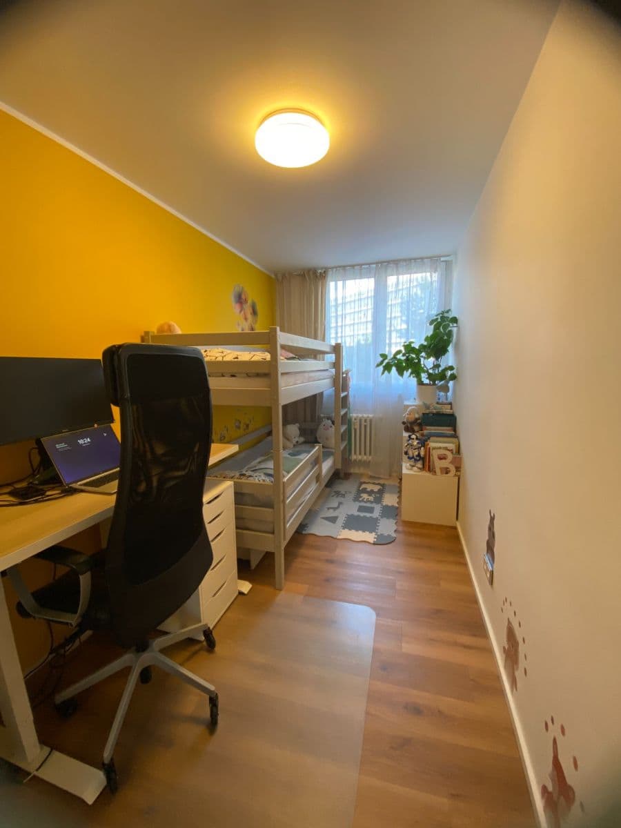 Prenájom bytu 3-izbový 55 m², Žateckých, Praha, Praha Prenájom bytu 3-izbový 55 m², Žateckých, Praha, Praha