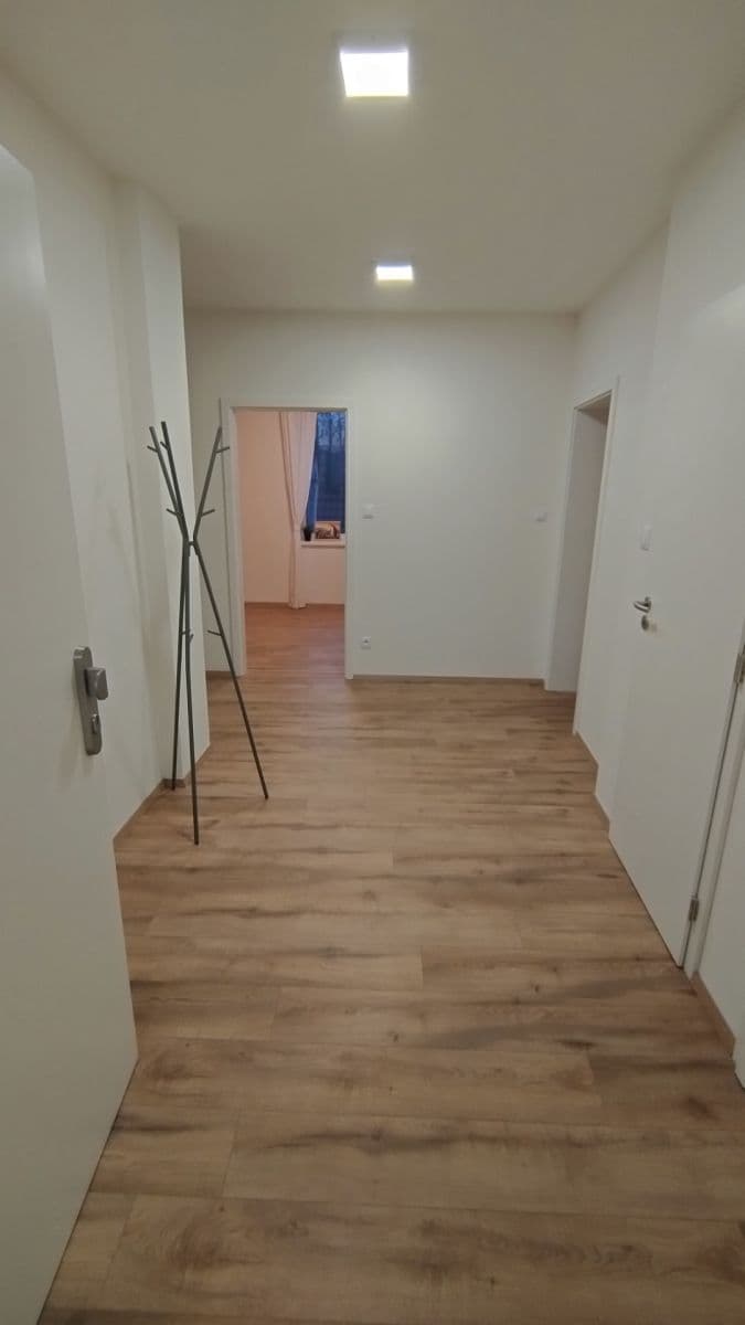 Predaj bytu 3-izbový 110 m², Palackého náměstí, Vlašim, Středočeský kraj Predaj bytu 3-izbový 110 m², Palackého náměstí, Vlašim, Středočeský kraj