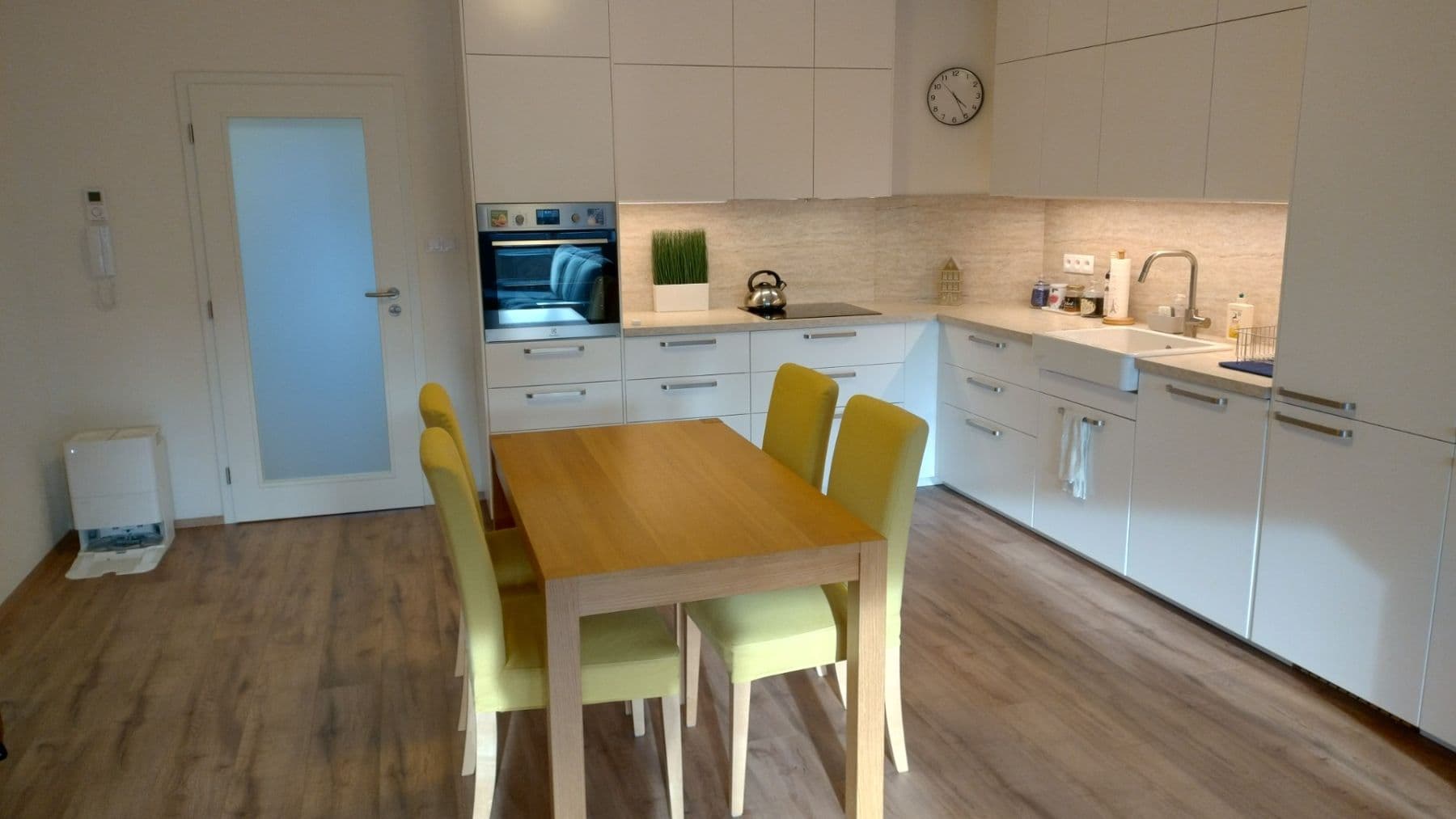 Predaj bytu 3-izbový 110 m², Palackého náměstí, Vlašim, Středočeský kraj Predaj bytu 3-izbový 110 m², Palackého náměstí, Vlašim, Středočeský kraj