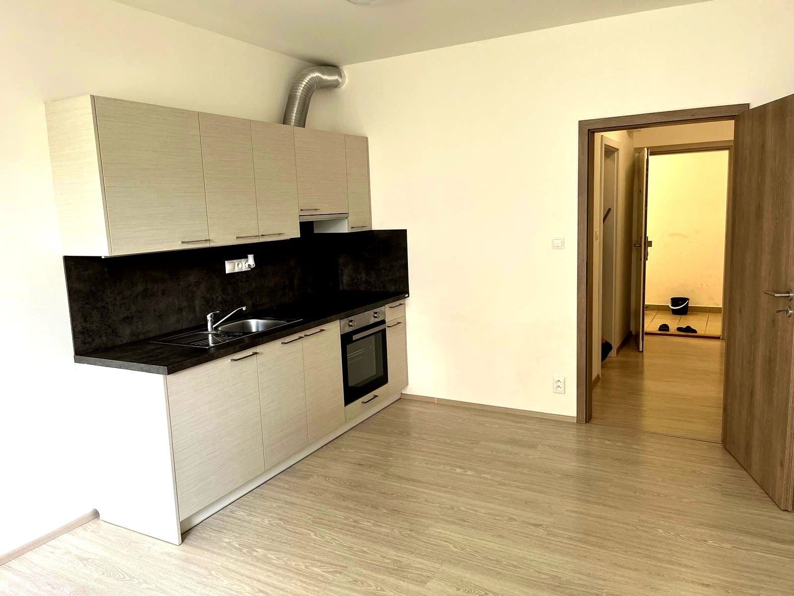 Predaj bytu 1-izbový 27 m², Edvarda Beneše, Olomouc, Olomoucký kraj Predaj bytu 1-izbový 27 m², Edvarda Beneše, Olomouc, Olomoucký kraj