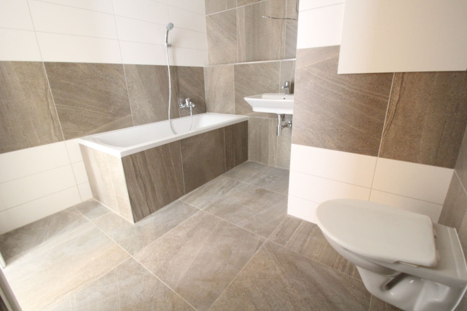 Prenájom bytu 2-izbový 40 m², Havířovská, Praha, Praha Prenájom bytu 2-izbový 40 m², Havířovská, Praha, Praha