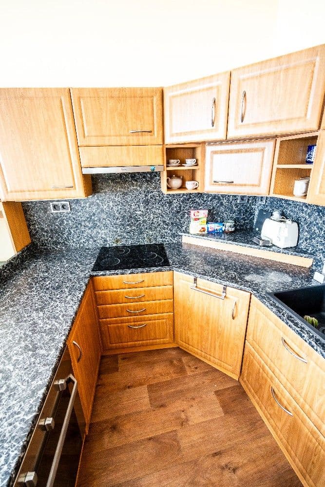 Prenájom bytu 3-izbový 103 m², Lotyšská, Praha, Praha Prenájom bytu 3-izbový 103 m², Lotyšská, Praha, Praha