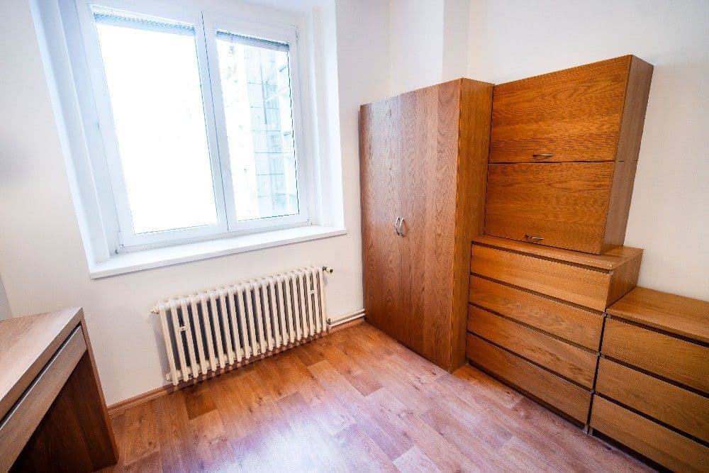 Prenájom bytu 3-izbový 103 m², Lotyšská, Praha, Praha Prenájom bytu 3-izbový 103 m², Lotyšská, Praha, Praha