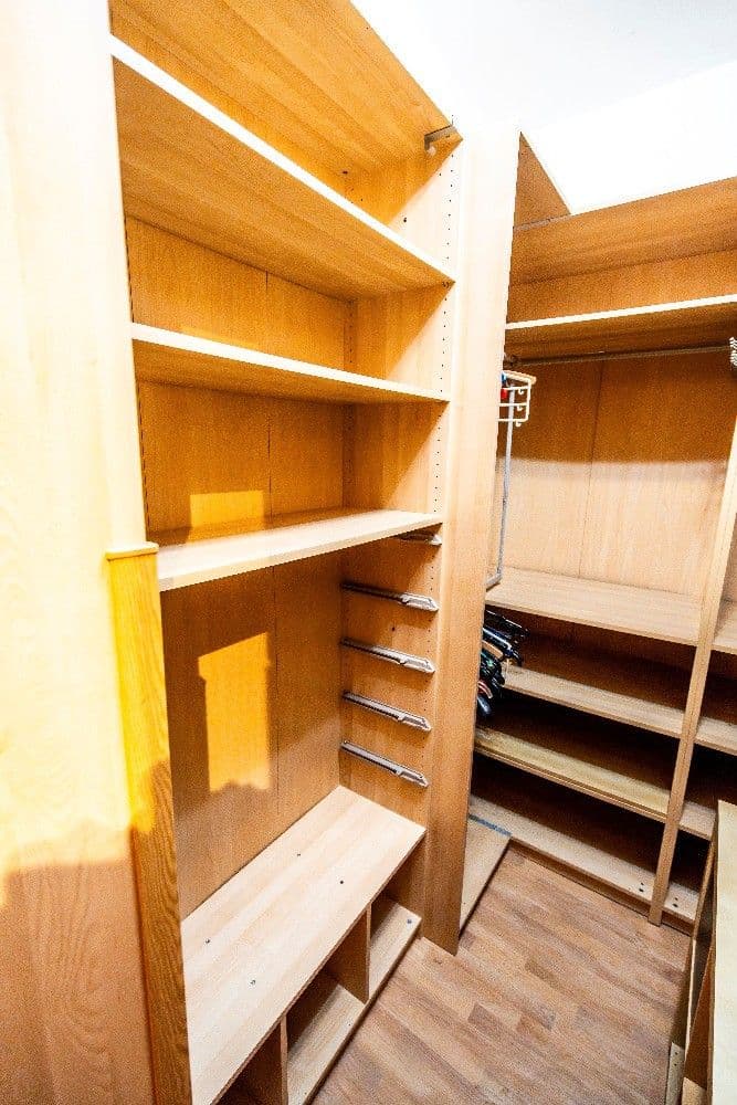 Prenájom bytu 3-izbový 103 m², Lotyšská, Praha, Praha Prenájom bytu 3-izbový 103 m², Lotyšská, Praha, Praha