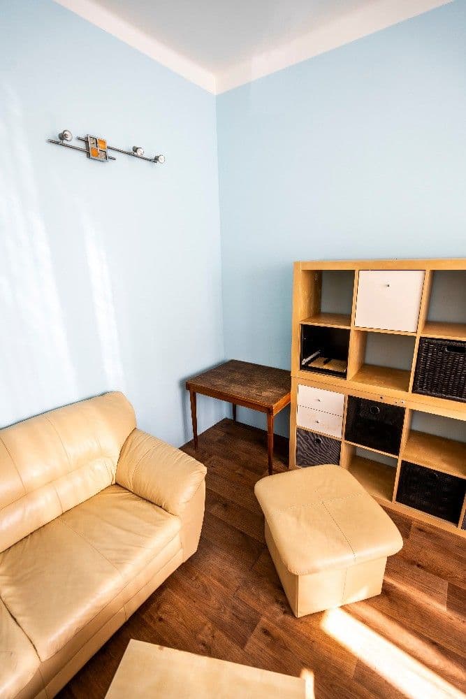 Prenájom bytu 3-izbový 103 m², Lotyšská, Praha, Praha Prenájom bytu 3-izbový 103 m², Lotyšská, Praha, Praha