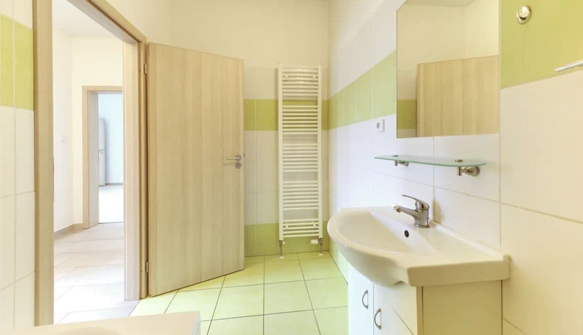 Prenájom bytu 1-izbový 56 m², Tovární, Plzeň, Plzeňský kraj Prenájom bytu 1-izbový 56 m², Tovární, Plzeň, Plzeňský kraj