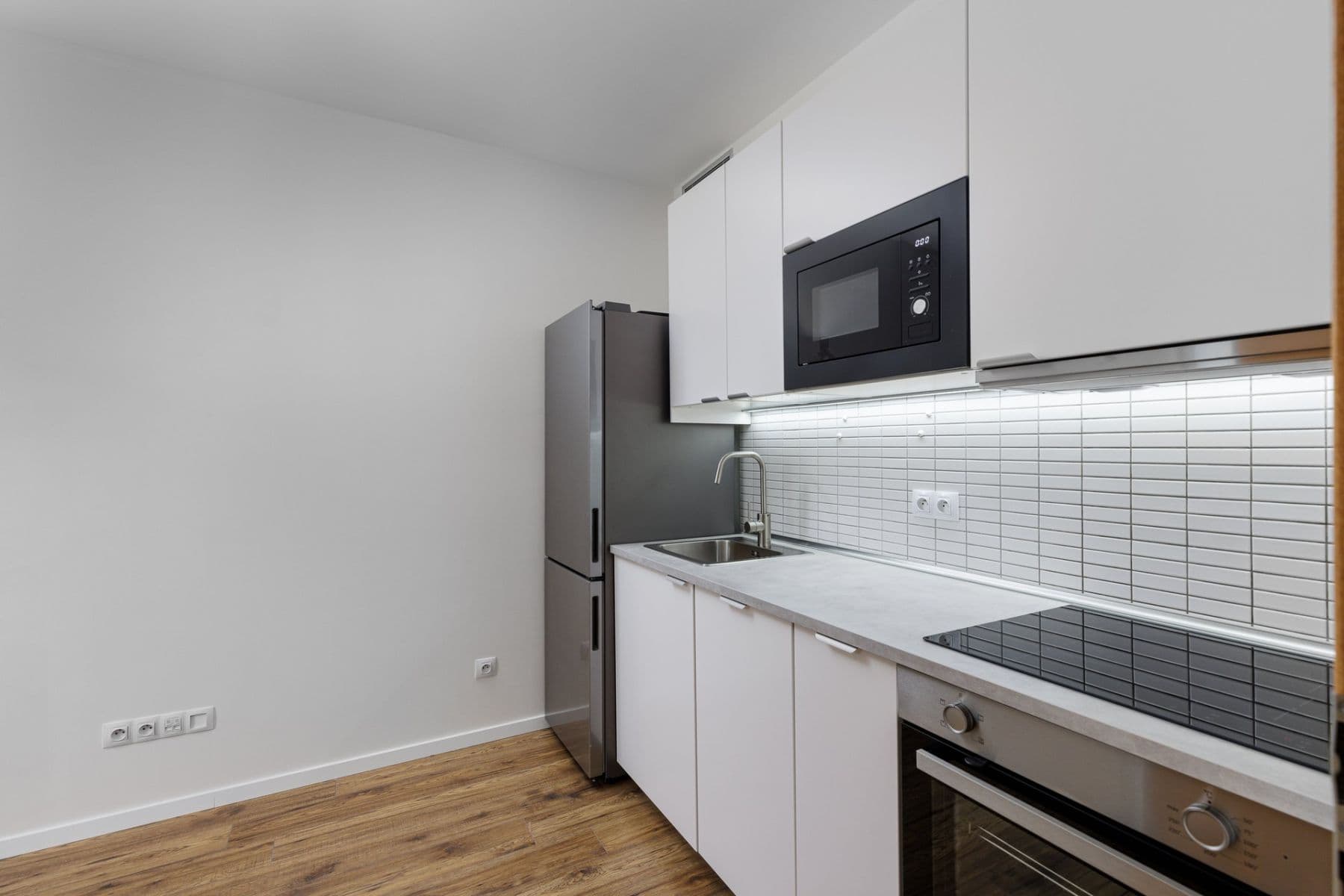 Prenájom bytu 2-izbový 34 m², Nepomuckých, Praha, Praha Prenájom bytu 2-izbový 34 m², Nepomuckých, Praha, Praha