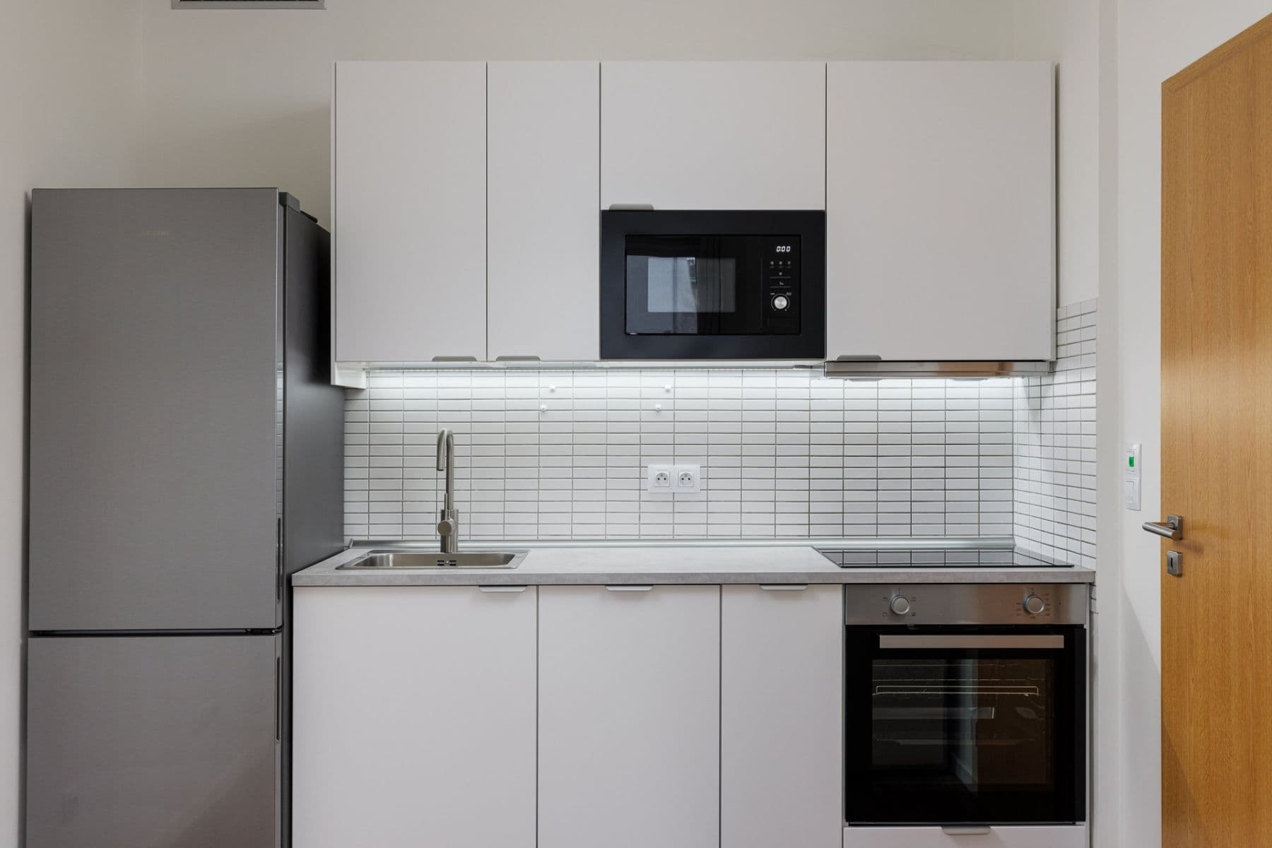 Prenájom bytu 2-izbový 34 m², Nepomuckých, Praha, Praha Prenájom bytu 2-izbový 34 m², Nepomuckých, Praha, Praha