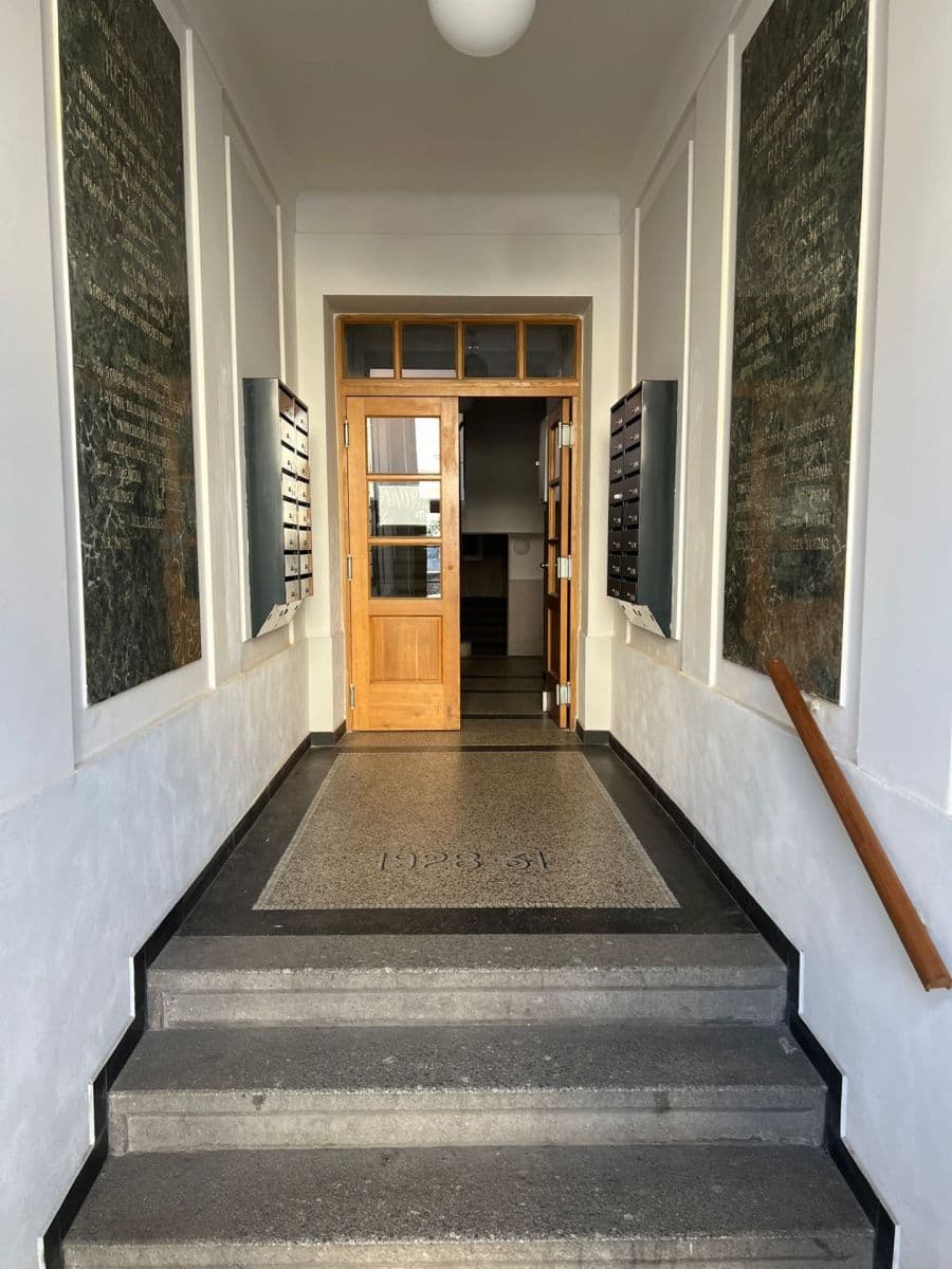 Prenájom bytu 2-izbový 53 m², Lounských, Praha, Praha Prenájom bytu 2-izbový 53 m², Lounských, Praha, Praha