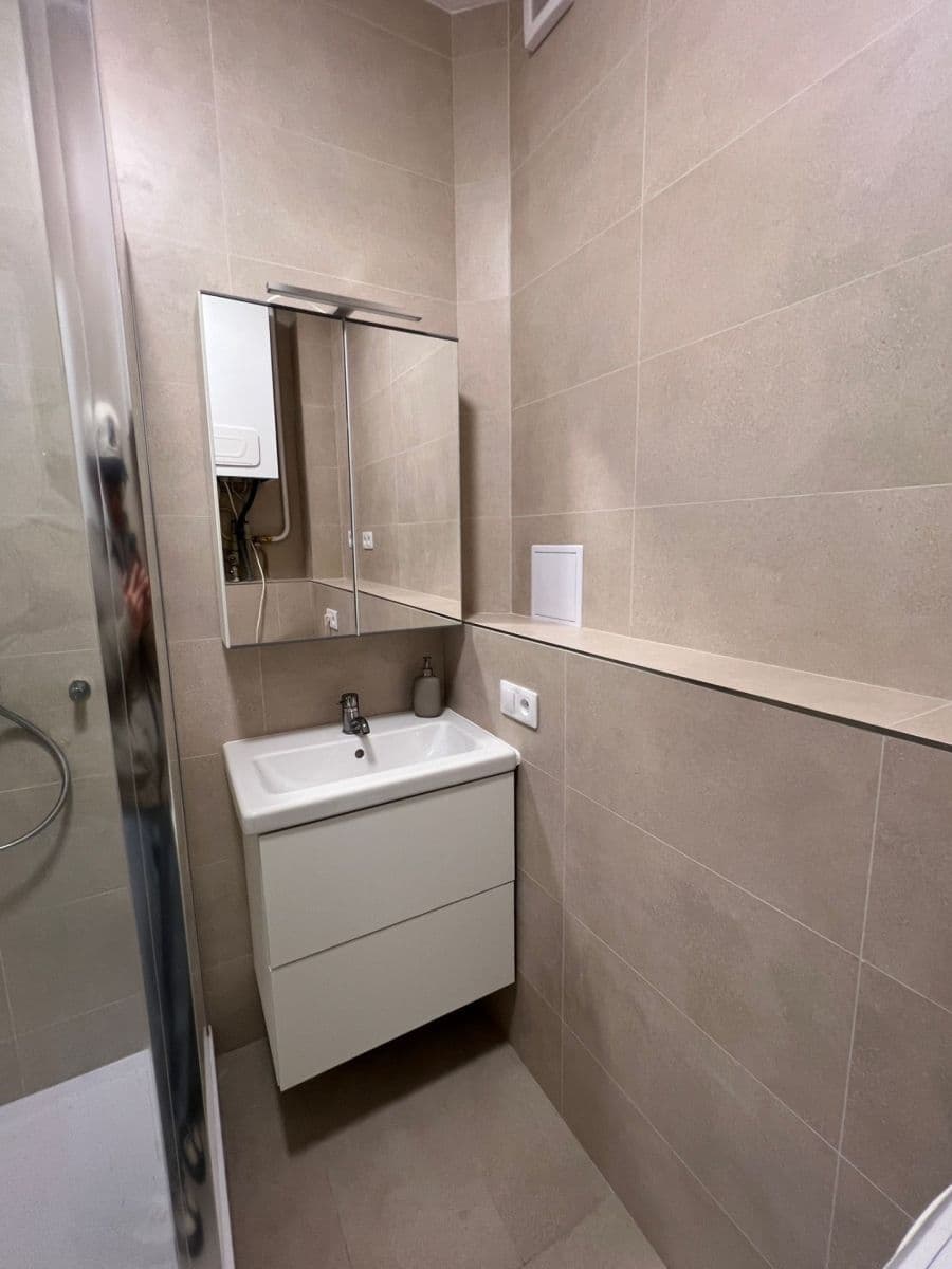 Prenájom bytu 2-izbový 53 m², Lounských, Praha, Praha Prenájom bytu 2-izbový 53 m², Lounských, Praha, Praha