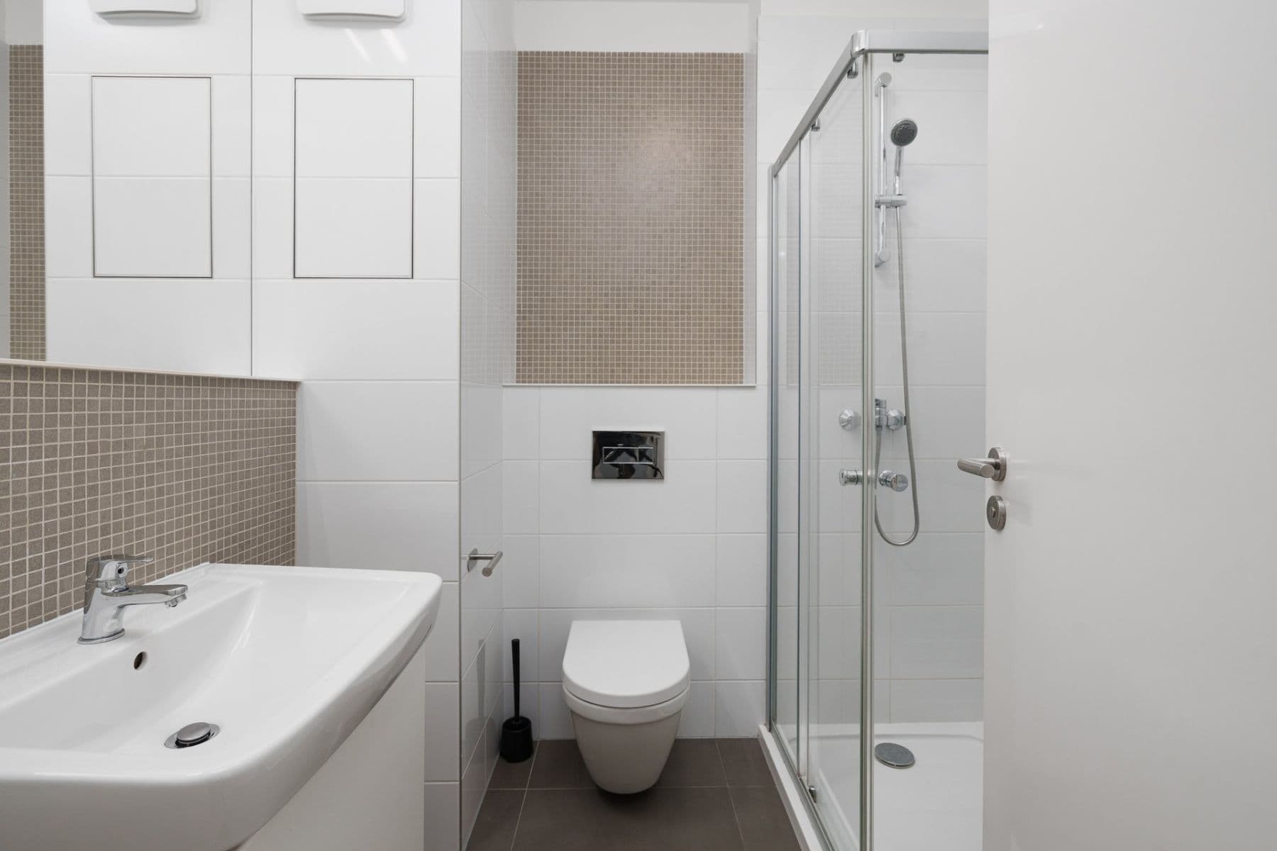 Prenájom bytu 1-izbový 25 m², Novovysočanská, Praha, Praha Prenájom bytu 1-izbový 25 m², Novovysočanská, Praha, Praha