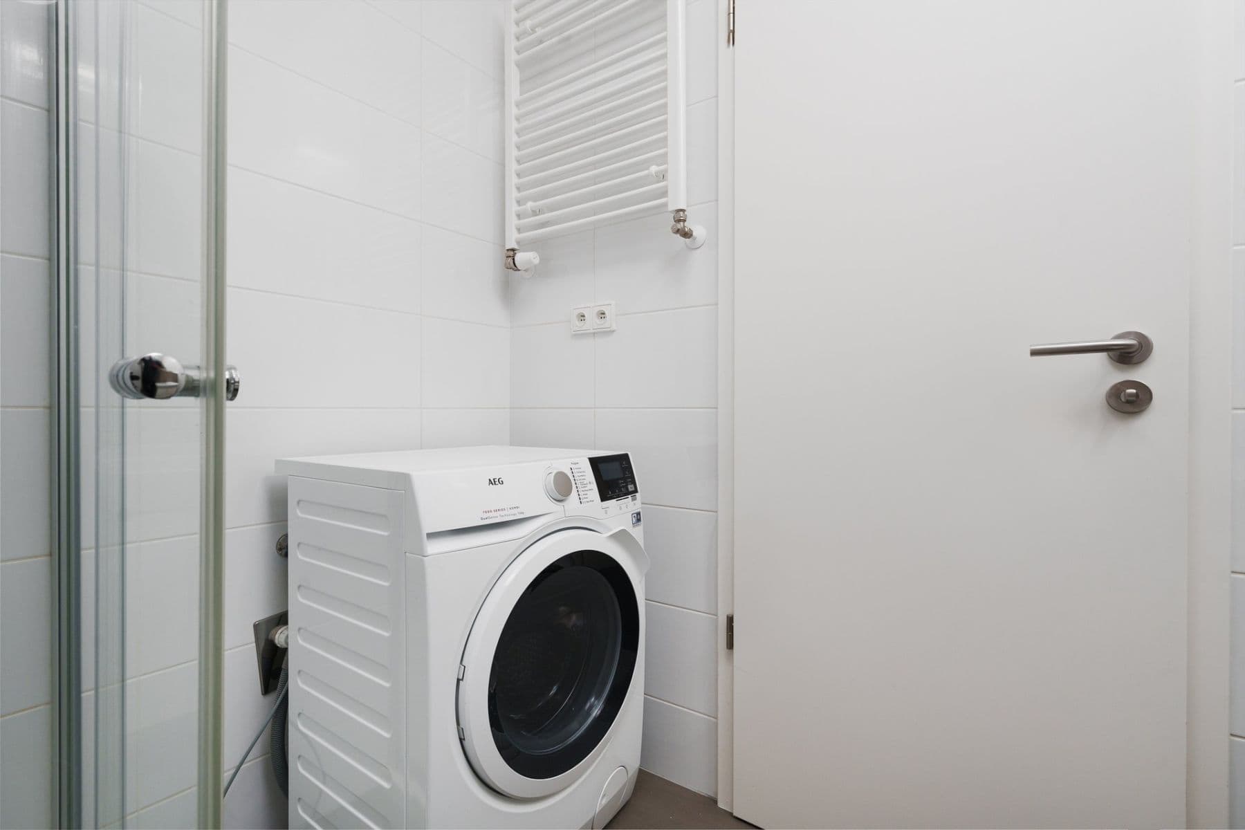 Prenájom bytu 1-izbový 25 m², Novovysočanská, Praha, Praha Prenájom bytu 1-izbový 25 m², Novovysočanská, Praha, Praha