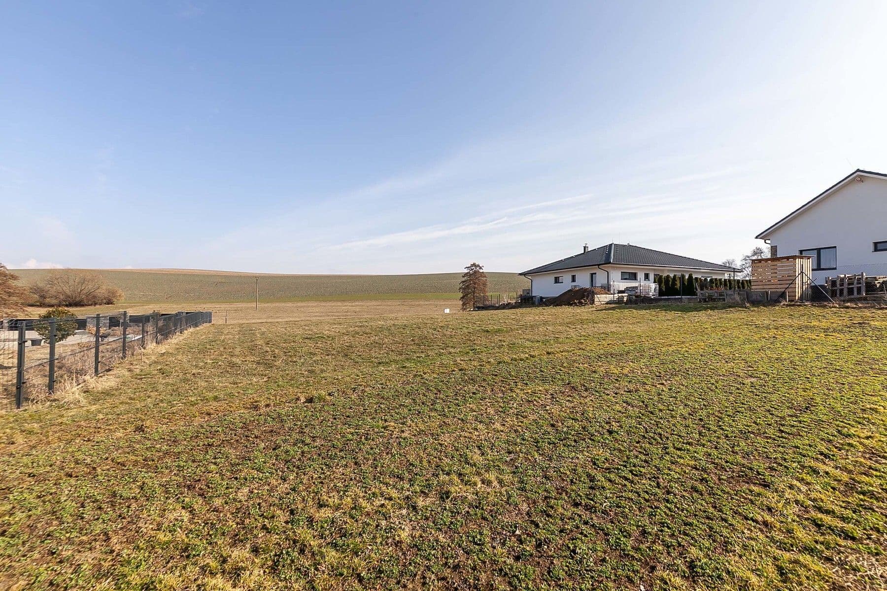 Predaj pozemku 1.319 m², Dolní Kralovice, Středočeský kraj Predaj pozemku 1.319 m², Dolní Kralovice, Středočeský kraj