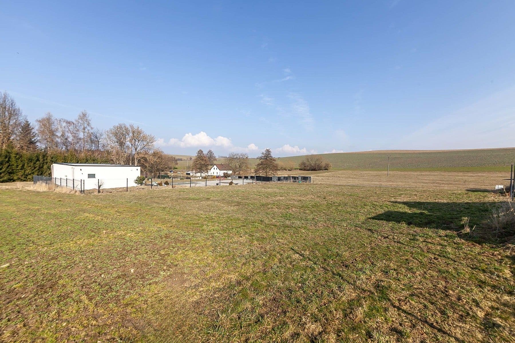 Predaj pozemku 1.319 m², Dolní Kralovice, Středočeský kraj Predaj pozemku 1.319 m², Dolní Kralovice, Středočeský kraj