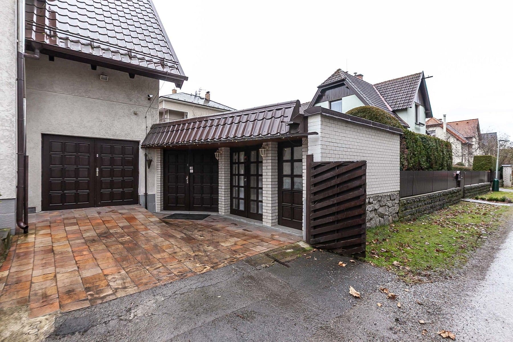 Predaj nebytového priestoru 300 m², Kozinova, Říčany, Středočeský kraj Predaj nebytového priestoru 300 m², Kozinova, Říčany, Středočeský kraj