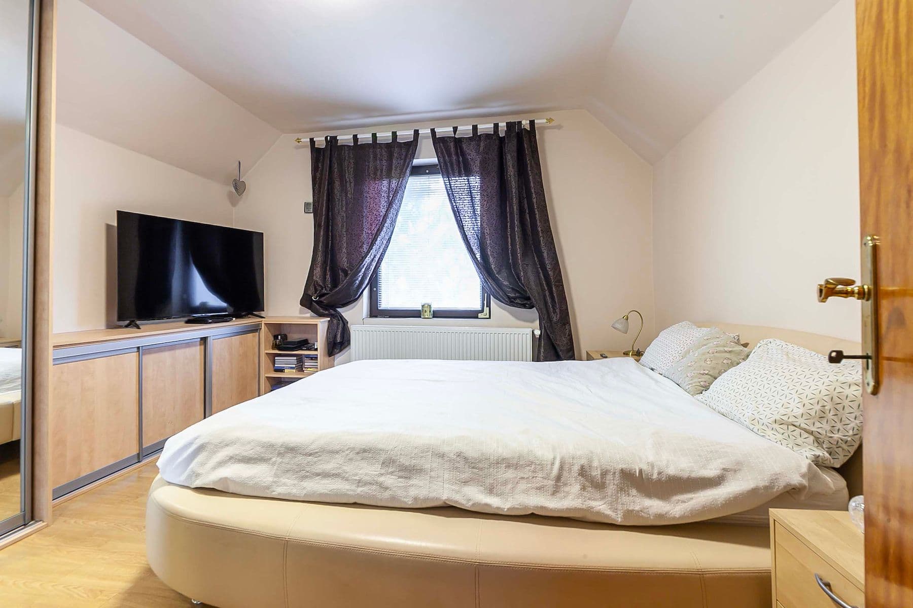 Predaj nebytového priestoru 300 m², Kozinova, Říčany, Středočeský kraj Predaj nebytového priestoru 300 m², Kozinova, Říčany, Středočeský kraj