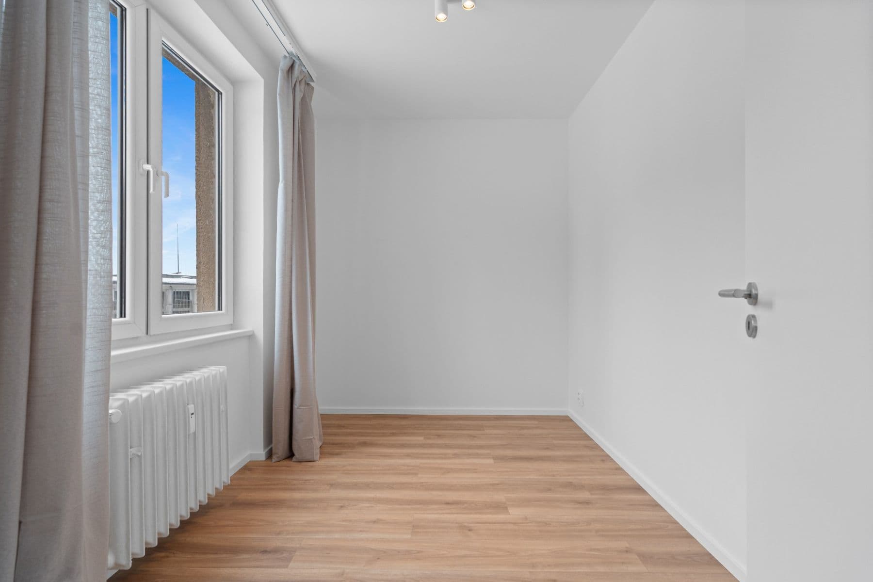 Predaj bytu 3-izbový 52 m², Pod Lipami, Praha, Praha Predaj bytu 3-izbový 52 m², Pod Lipami, Praha, Praha