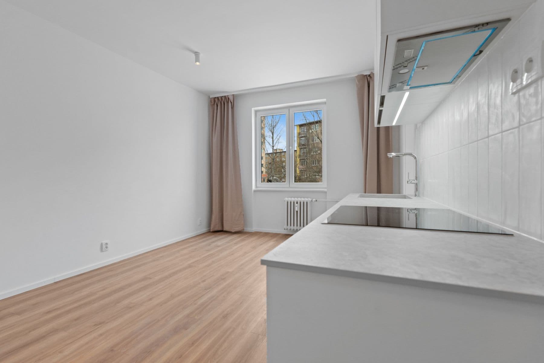 Predaj bytu 3-izbový 52 m², Pod Lipami, Praha, Praha Predaj bytu 3-izbový 52 m², Pod Lipami, Praha, Praha