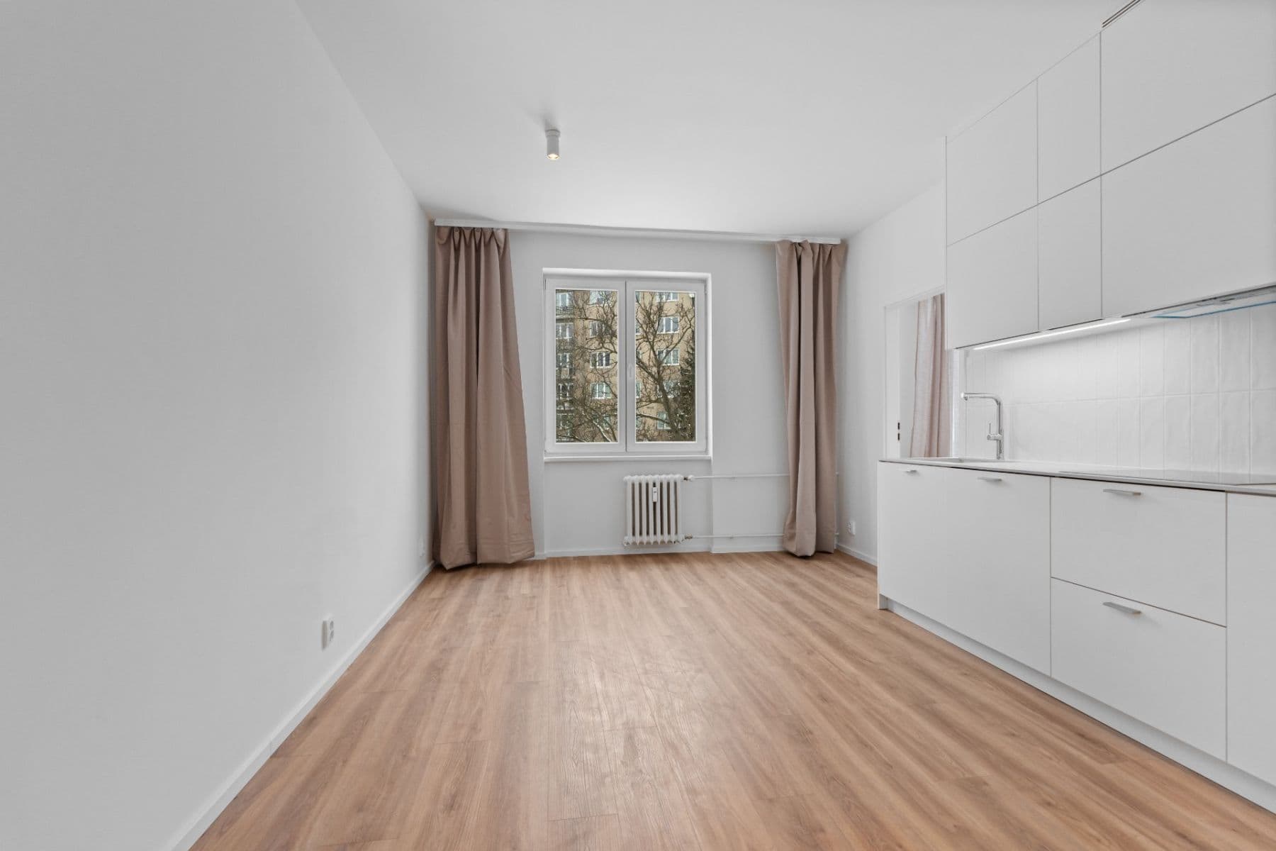 Predaj bytu 3-izbový 52 m², Pod Lipami, Praha, Praha Predaj bytu 3-izbový 52 m², Pod Lipami, Praha, Praha