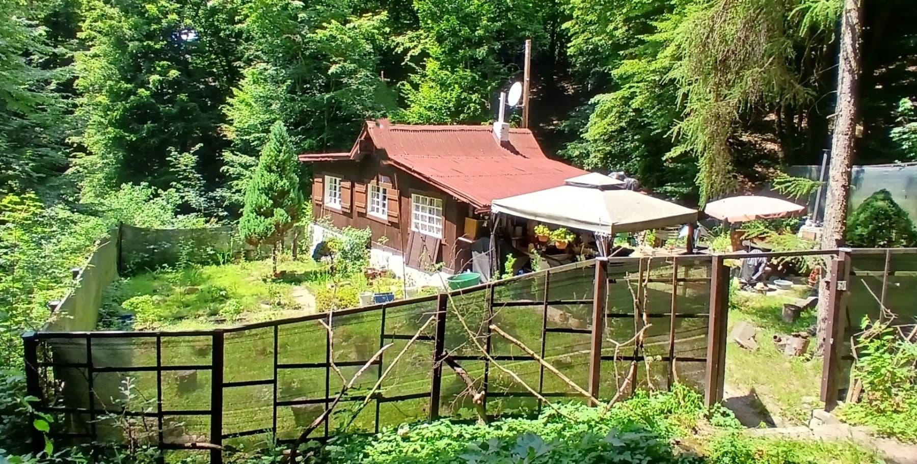 Predaj rekreačného objektu 42 m², pozemek 42 m², Obec, Kaliště, Středočeský kraj Predaj rekreačného objektu 42 m², pozemek 42 m², Obec, Kaliště, Středočeský kraj