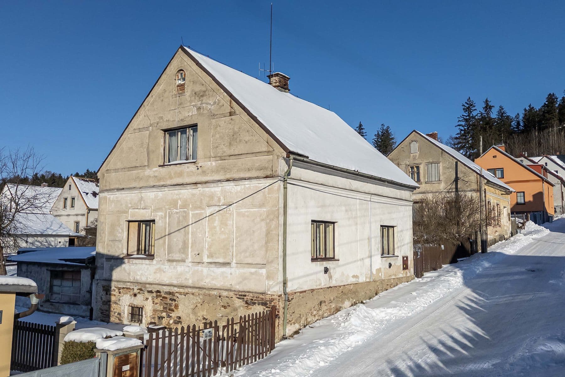 Predaj domu 195 m², pozemek 1.223 m², Sadová, Nové Město pod Smrkem, Liberecký kraj Predaj domu 195 m², pozemek 1.223 m², Sadová, Nové Město pod Smrkem, Liberecký kraj