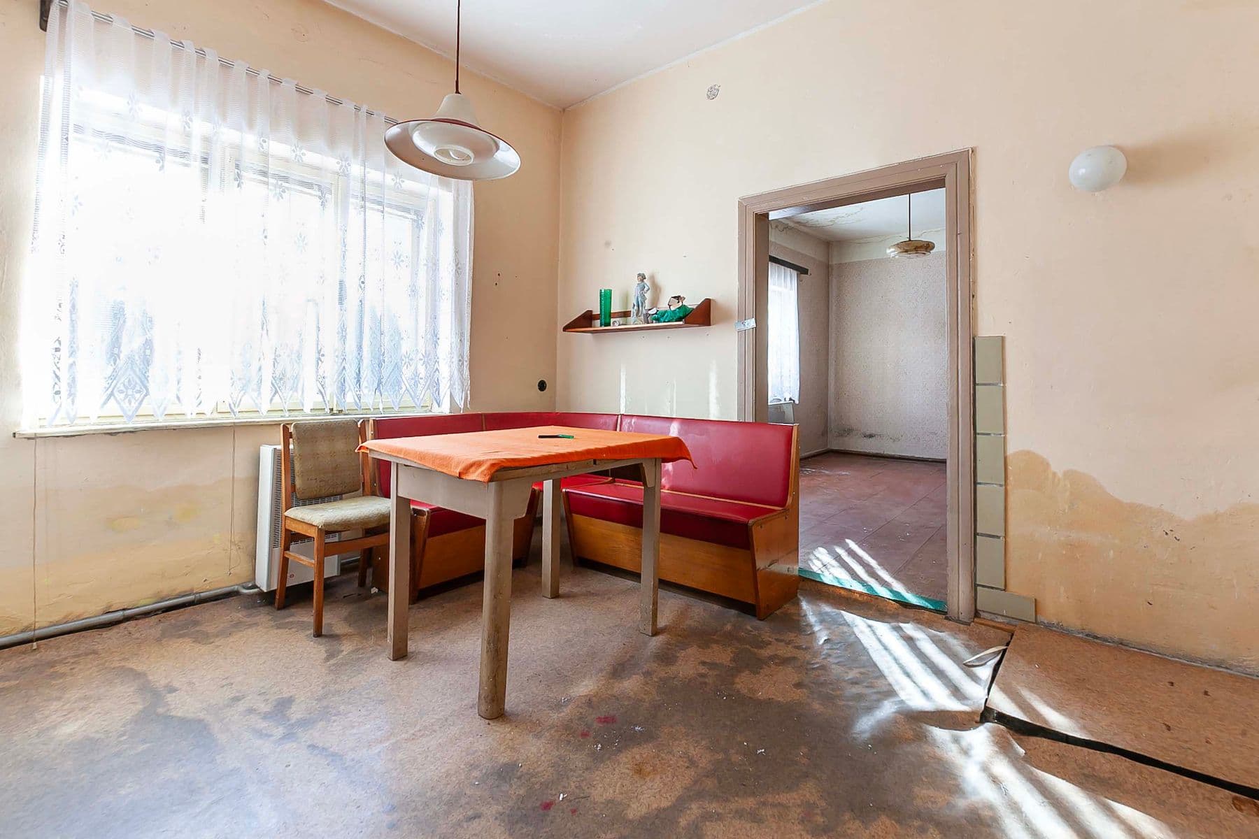 Predaj domu 195 m², pozemek 1.223 m², Sadová, Nové Město pod Smrkem, Liberecký kraj Predaj domu 195 m², pozemek 1.223 m², Sadová, Nové Město pod Smrkem, Liberecký kraj