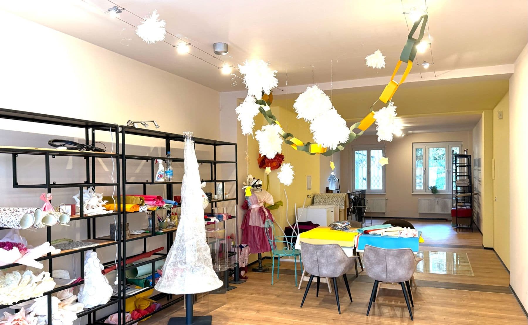 Prenájom nebytového priestoru 107 m², Vlašská, Praha, Praha Prenájom nebytového priestoru 107 m², Vlašská, Praha, Praha