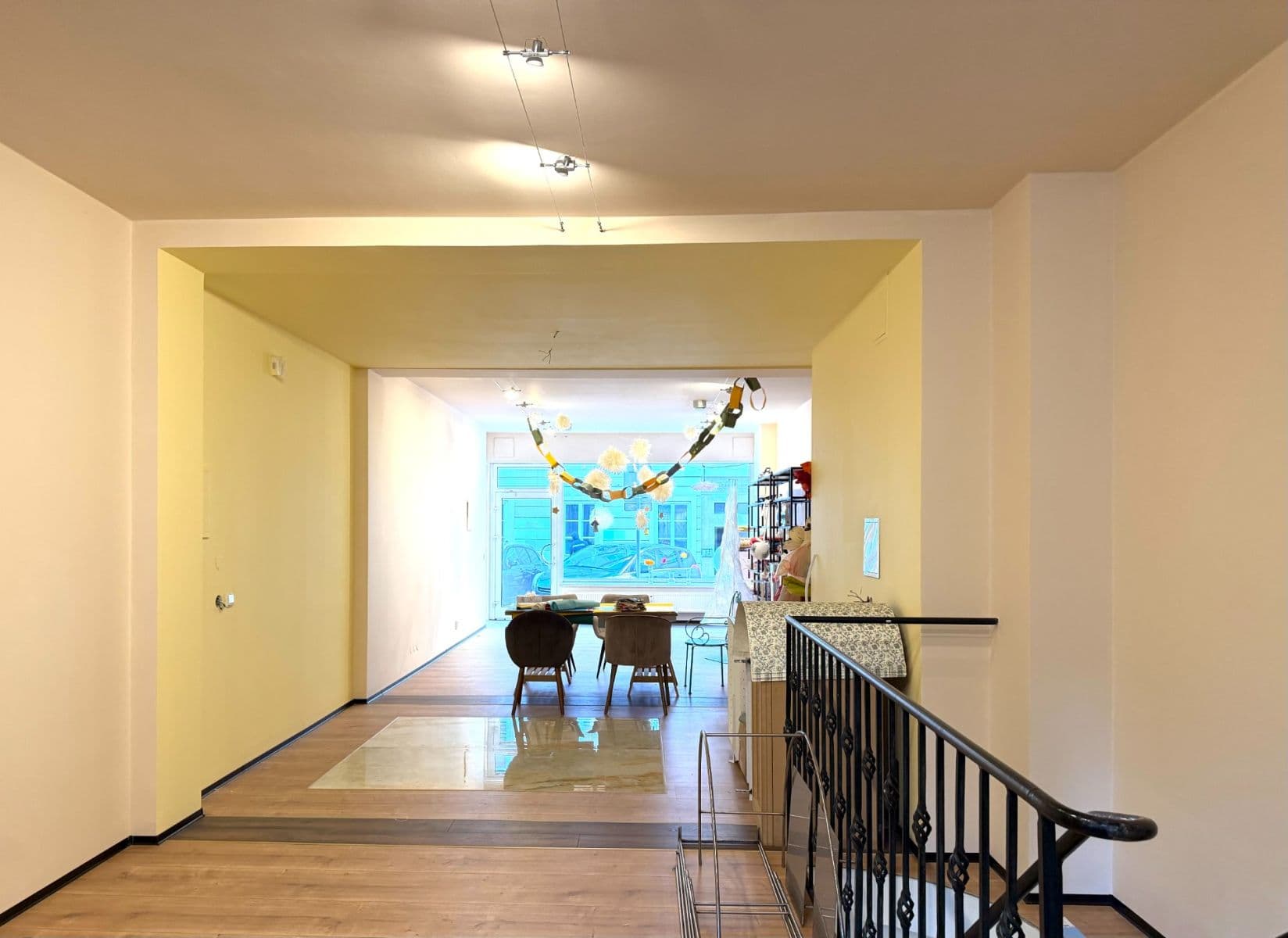 Prenájom nebytového priestoru 107 m², Vlašská, Praha, Praha Prenájom nebytového priestoru 107 m², Vlašská, Praha, Praha