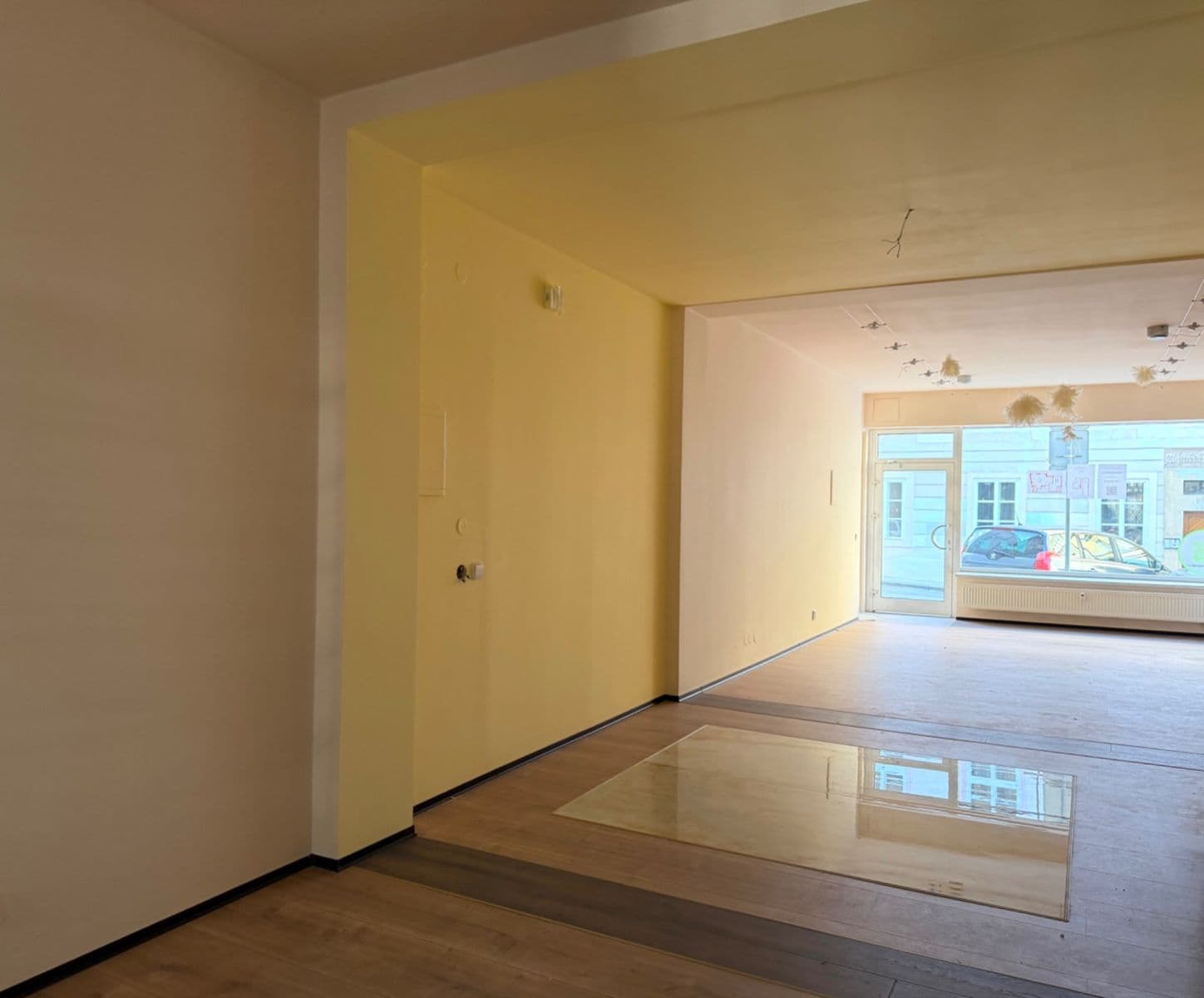 Prenájom nebytového priestoru 107 m², Vlašská, Praha, Praha Prenájom nebytového priestoru 107 m², Vlašská, Praha, Praha
