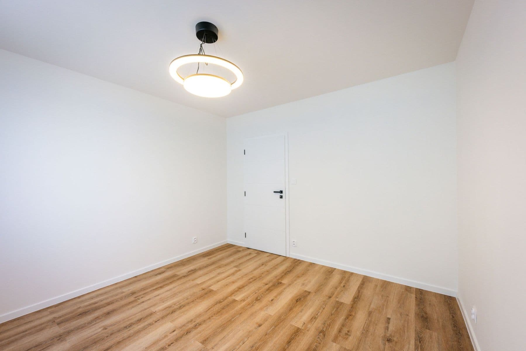 Predaj bytu 4-izbový 74 m², Kunínova, Praha, Praha Predaj bytu 4-izbový 74 m², Kunínova, Praha, Praha