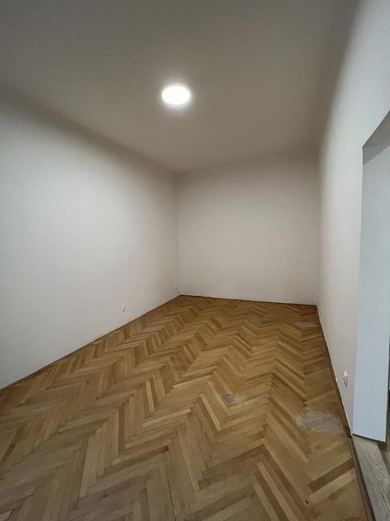 Prenájom bytu 1-izbový 39 m², Mánesova, Praha, Praha Prenájom bytu 1-izbový 39 m², Mánesova, Praha, Praha