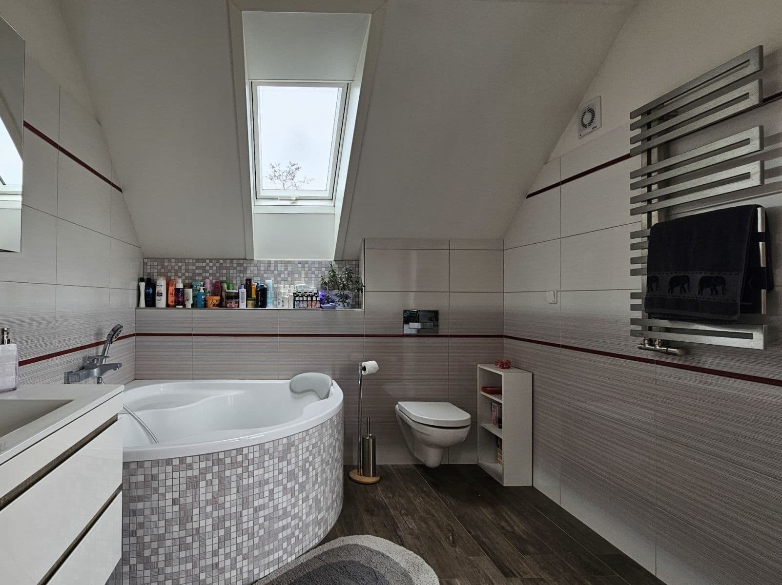 Predaj domu 149 m², pozemek 1.110 m², Podlešín, Středočeský kraj Predaj domu 149 m², pozemek 1.110 m², Podlešín, Středočeský kraj