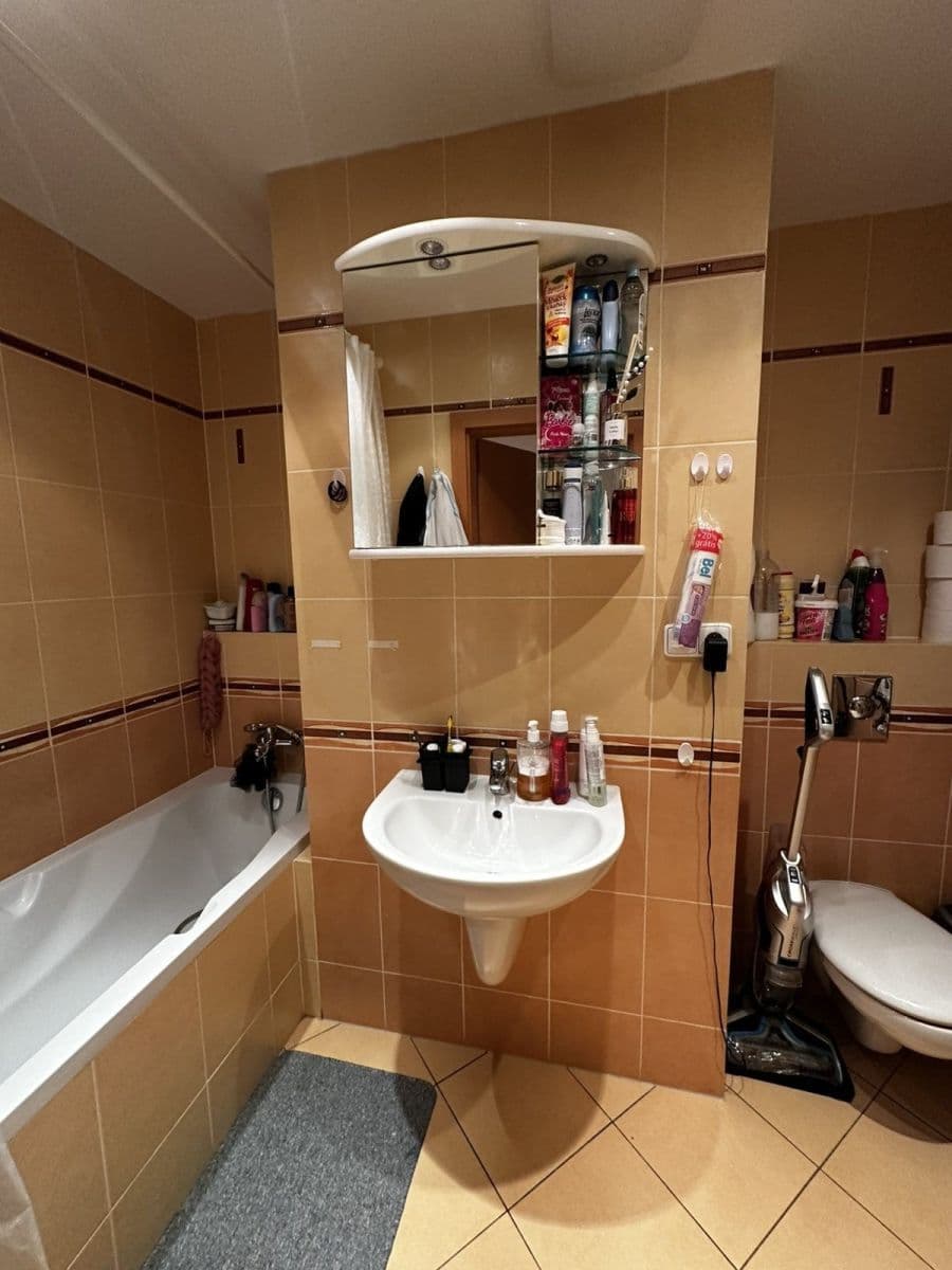 Predaj bytu 2-izbový 59 m², Sazovická, Praha, Praha Predaj bytu 2-izbový 59 m², Sazovická, Praha, Praha