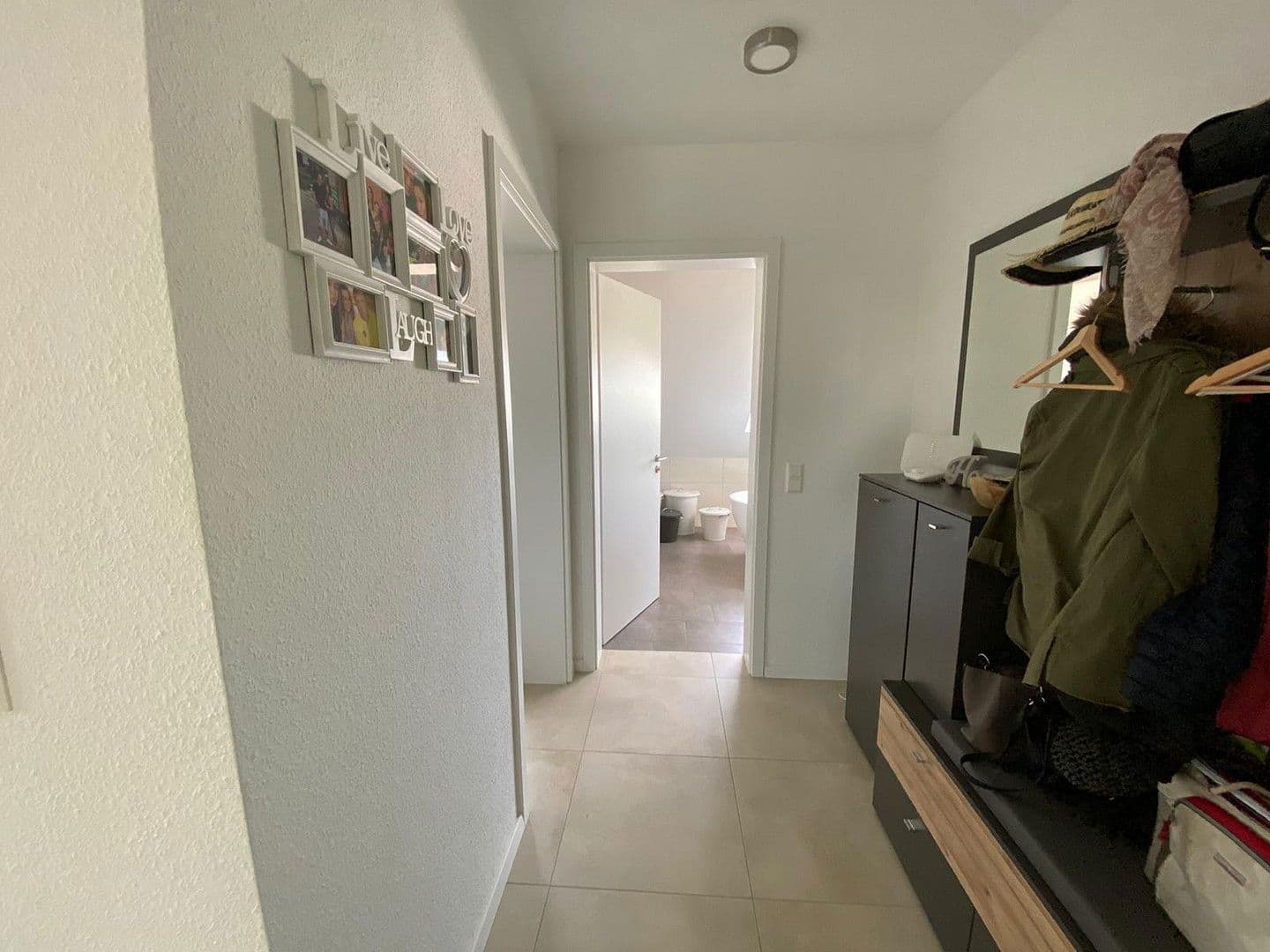 Prenájom bytu 3-izbový 115 m², Erhard Schnepf Straße 2, Bad Wimpfen, Bádensko-Wurttembersko Prenájom bytu 3-izbový 115 m², Erhard Schnepf Straße 2, Bad Wimpfen, Bádensko-Wurttembersko