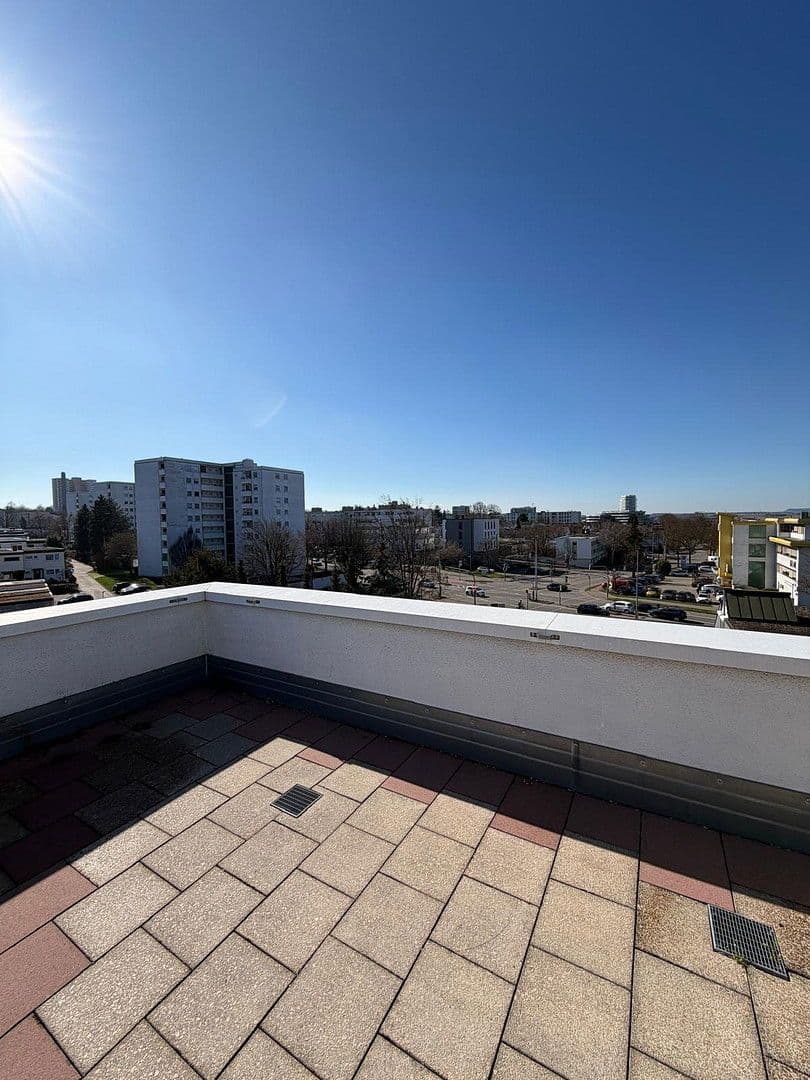 Prenájom bytu 4-izbový 147 m², Bietigheim-Bissingen, Bádensko-Wurttembersko Prenájom bytu 4-izbový 147 m², Bietigheim-Bissingen, Bádensko-Wurttembersko