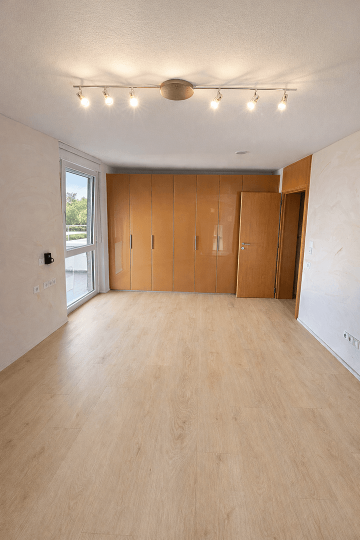 Prenájom bytu 4-izbový 147 m², Bietigheim-Bissingen, Bádensko-Wurttembersko Prenájom bytu 4-izbový 147 m², Bietigheim-Bissingen, Bádensko-Wurttembersko