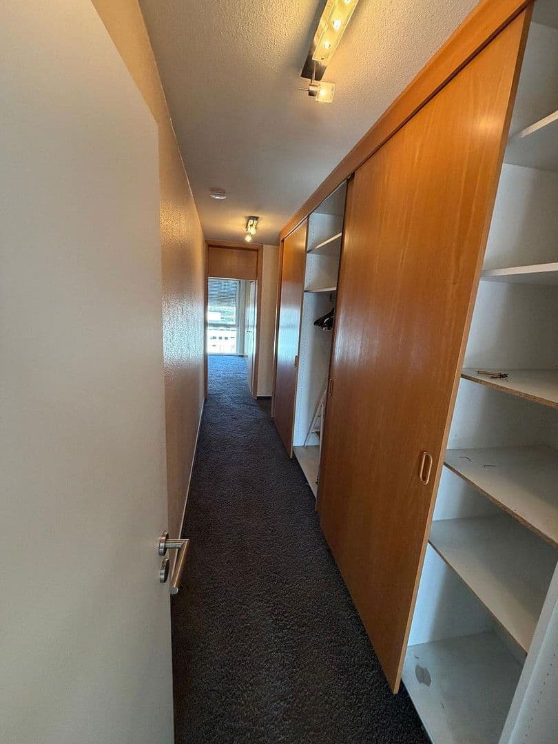 Prenájom bytu 4-izbový 147 m², Bietigheim-Bissingen, Bádensko-Wurttembersko Prenájom bytu 4-izbový 147 m², Bietigheim-Bissingen, Bádensko-Wurttembersko