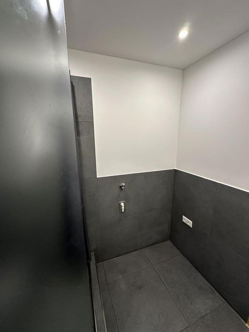 Prenájom bytu 3-izbový 80 m², Hindenburgstr. 40, Bremen, Brémy Prenájom bytu 3-izbový 80 m², Hindenburgstr. 40, Bremen, Brémy