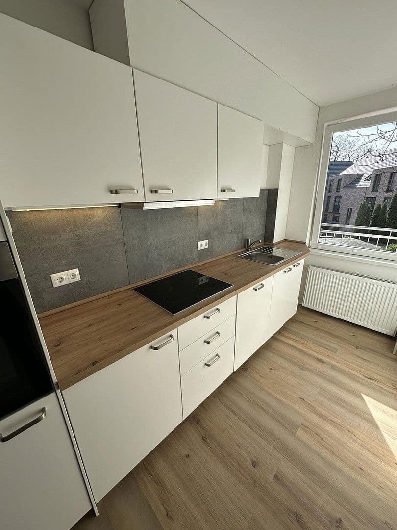 Prenájom bytu 3-izbový 80 m², Hindenburgstr. 40, Bremen, Brémy Prenájom bytu 3-izbový 80 m², Hindenburgstr. 40, Bremen, Brémy