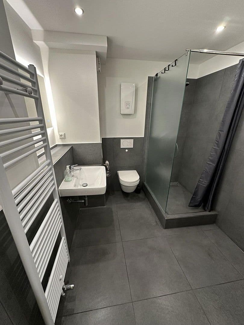 Prenájom bytu 3-izbový 80 m², Hindenburgstr. 40, Bremen, Brémy Prenájom bytu 3-izbový 80 m², Hindenburgstr. 40, Bremen, Brémy