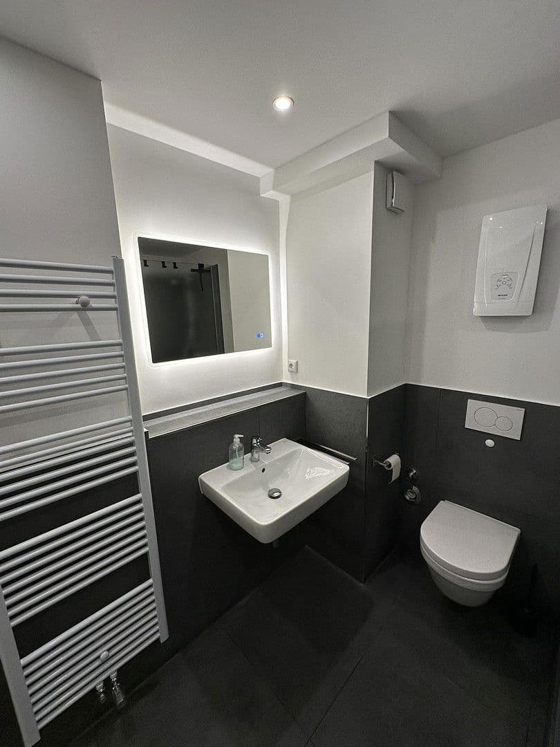 Prenájom bytu 3-izbový 80 m², Hindenburgstr. 40, Bremen, Brémy Prenájom bytu 3-izbový 80 m², Hindenburgstr. 40, Bremen, Brémy